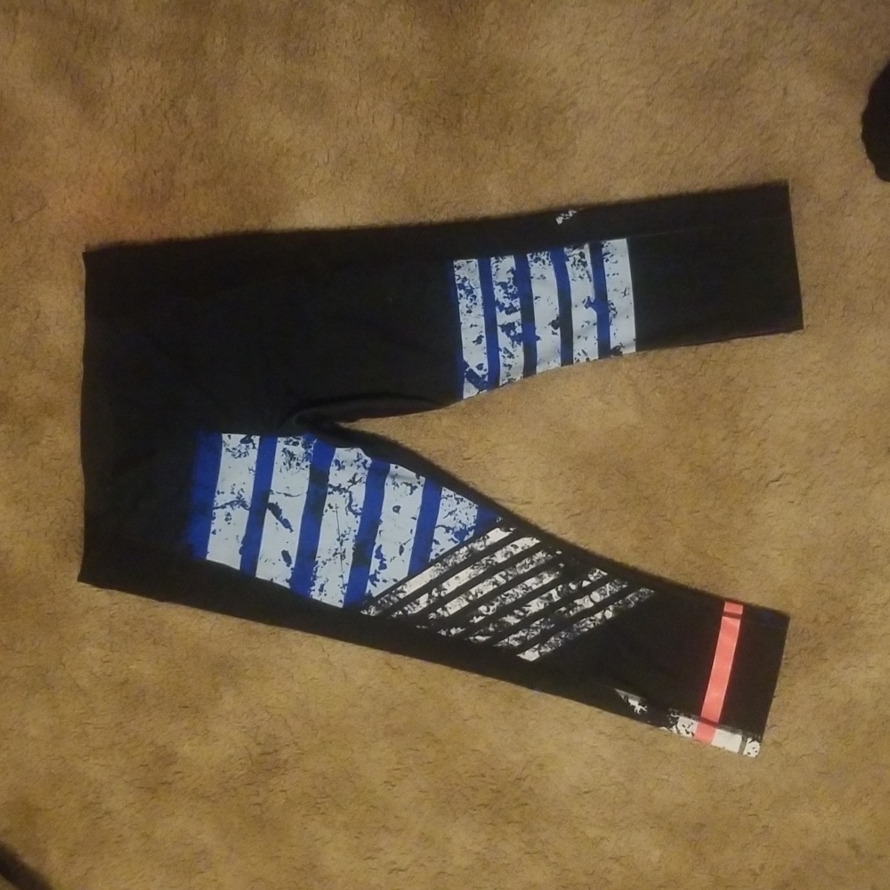 Under Armour Fitted Heat Gear Leggings Size Large.